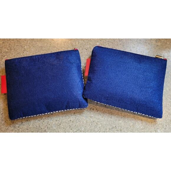 2 British Airways World Traveler Plus Travel Kits w/ Sleeping Eye Patch & Socks - Picture 3 of 4